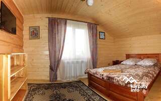 Гостевой дом Садиба Комфорт Славское Двухместный номер с 1 кроватью и общей ванной комнатой-1