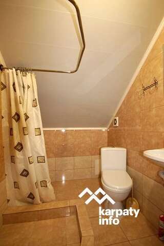 Гостевой дом Садиба Комфорт Славское Двухместный номер с 1 кроватью и балконом-2